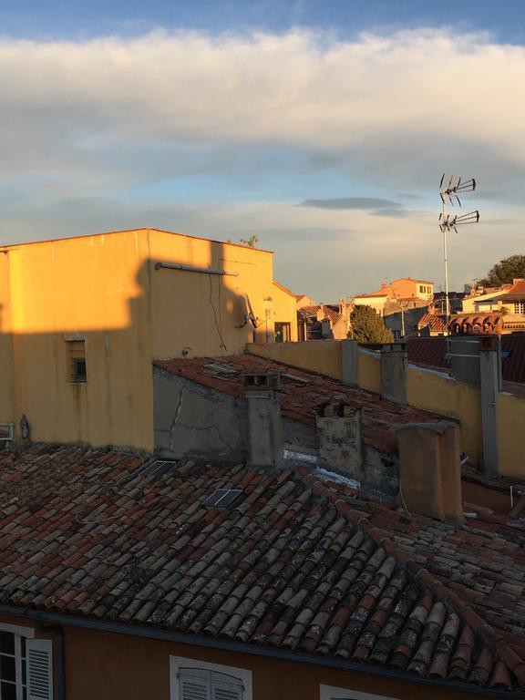Light Filled Penthouse In Old Antibes. Heart Of The Riviera 아파트 외부 사진